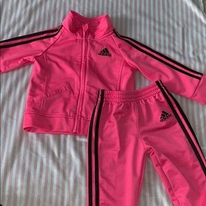 Adidas sweat suit